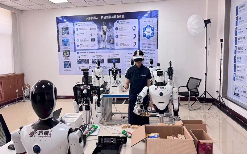 泰山区具身智能机器人OPC社区